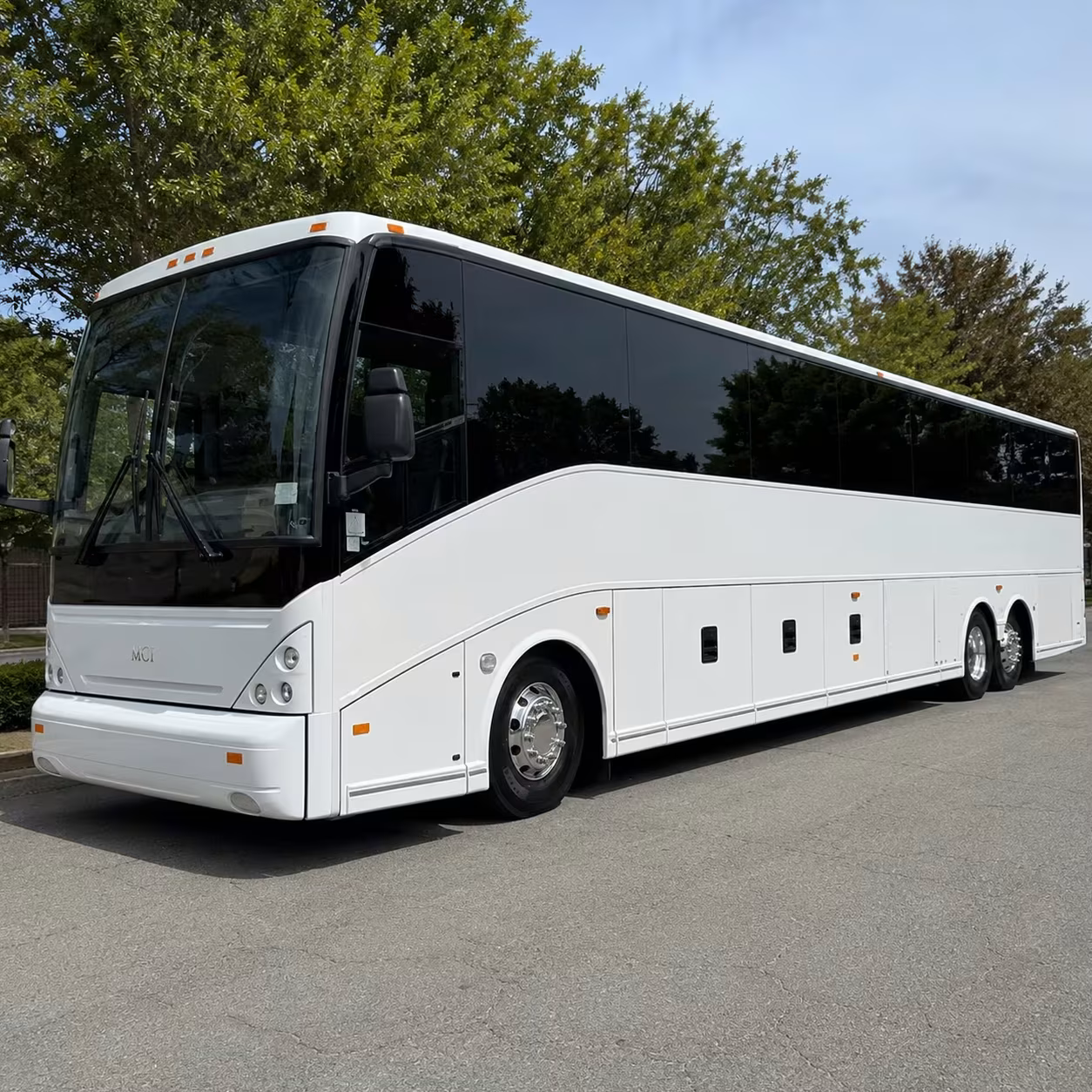 construction and worksite shuttle buses in rancho cordova