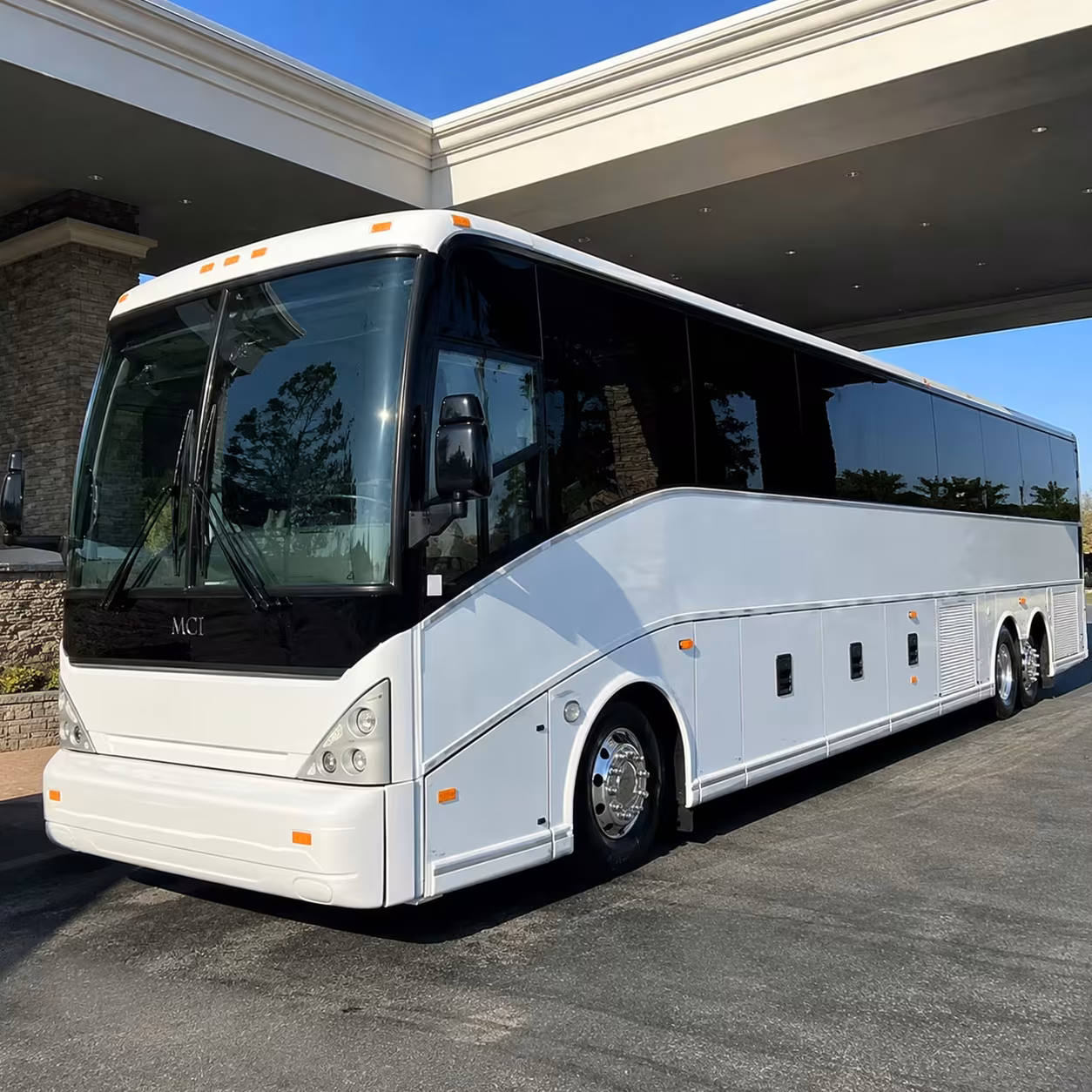 rancho cordova commuter bus rentals along us 50